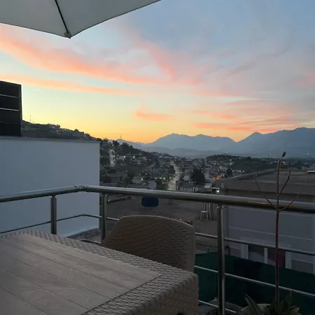 Oez Apartment