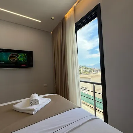 Oez Apartment